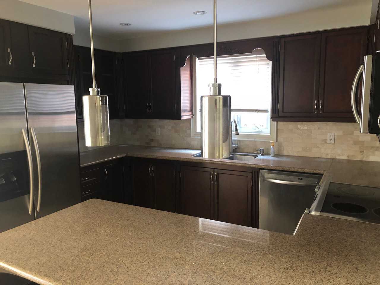 403 Lawrence Ave W - Photo 2 of 12