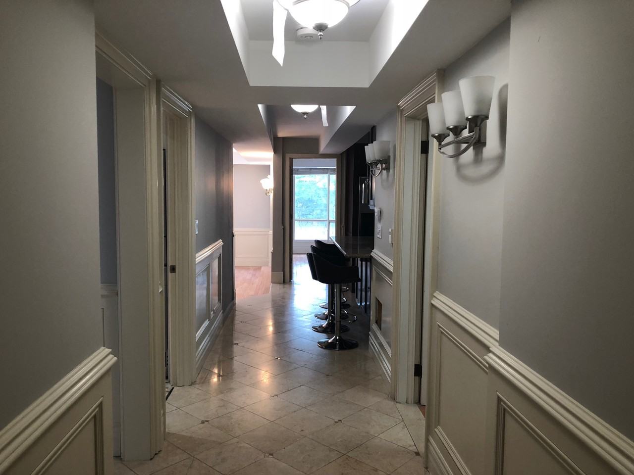 403 Lawrence Ave W - Photo 3 of 12