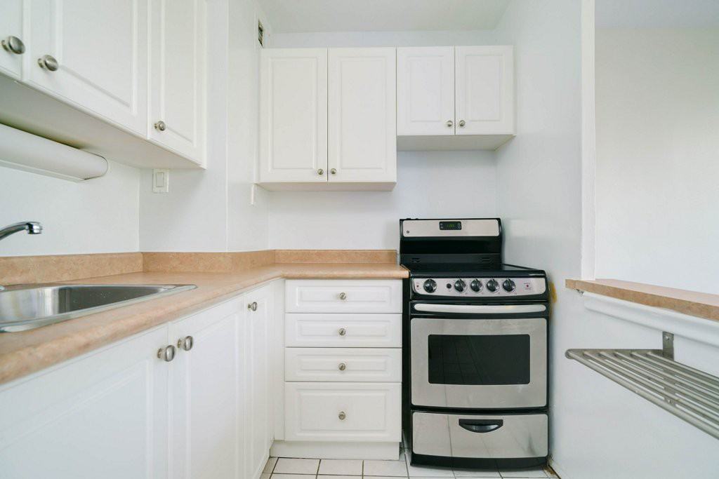 160 Balmoral Ave #1 - Photo 3 of 41