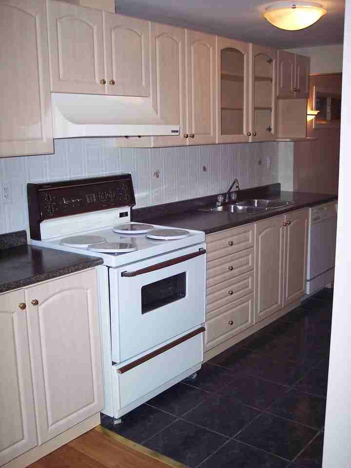 21 Drury Cres #BS - Photo 2 of 14