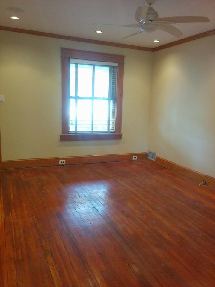 1068 Floyd Terrace - Photo 2 of 23