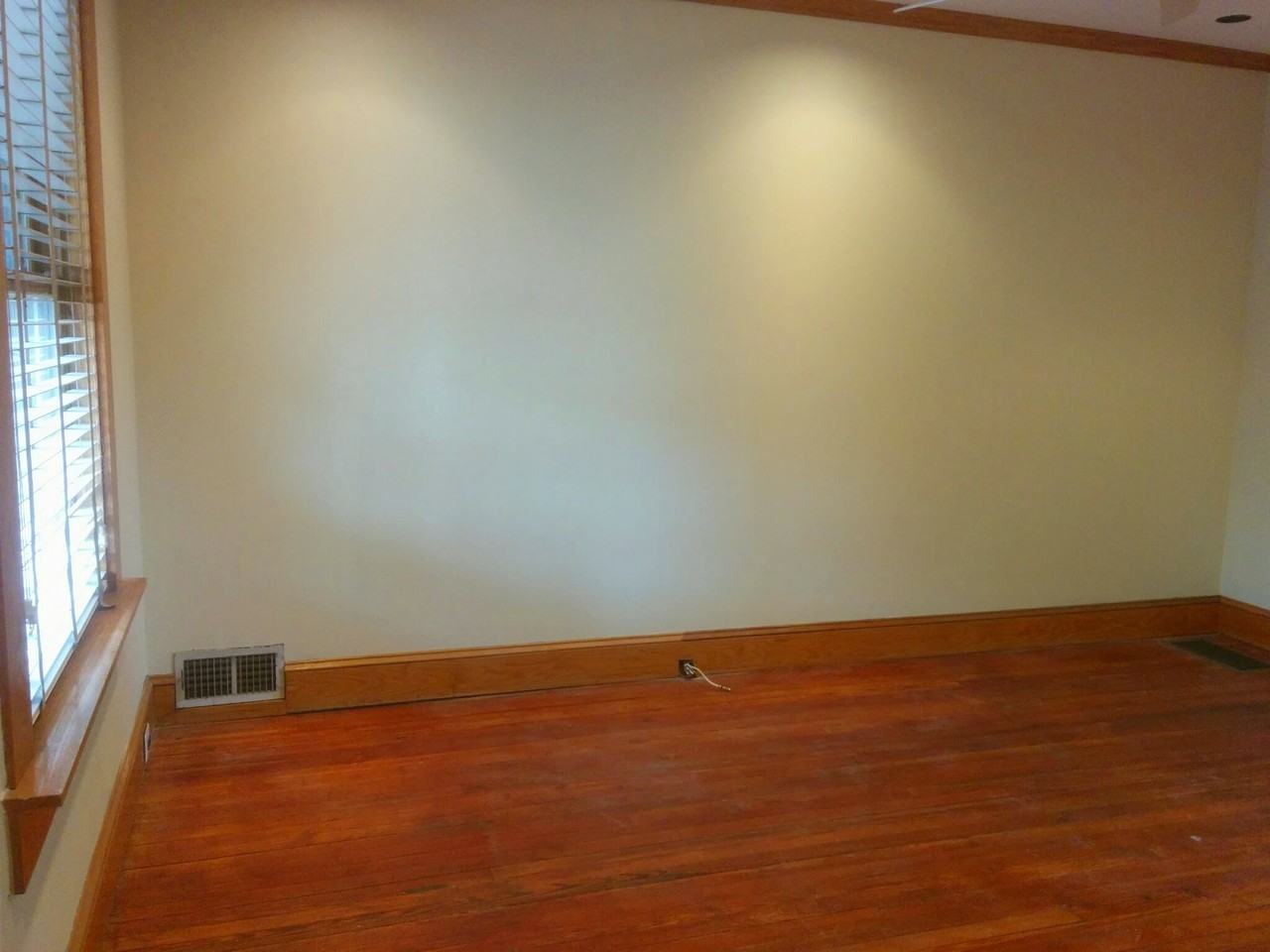 1068 Floyd Terrace - Photo 3 of 23