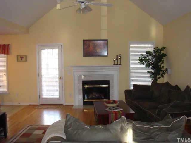 133 Mayflower Way - Photo 2 of 6