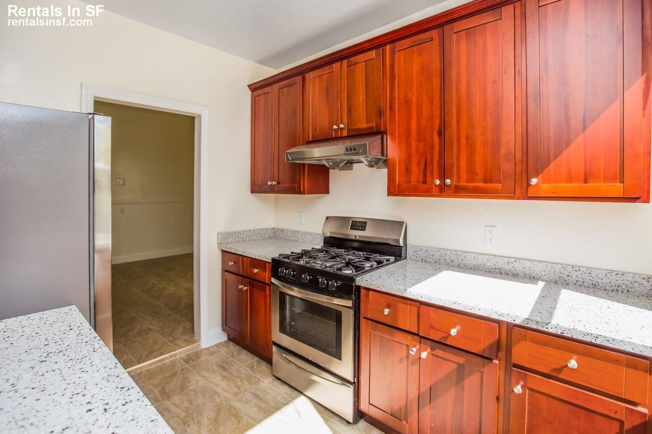 619 Chestnut St - Photo 2 of 8