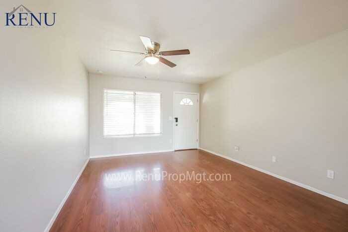 7203 W Carol Ave - Photo 3 of 17