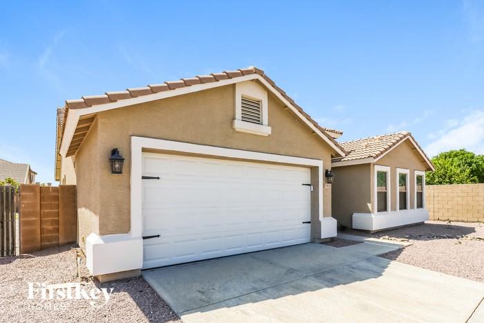 17491 W Mohave St - Photo 2 of 15