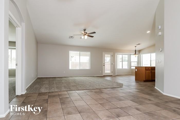 17491 W Mohave St - Photo 3 of 15