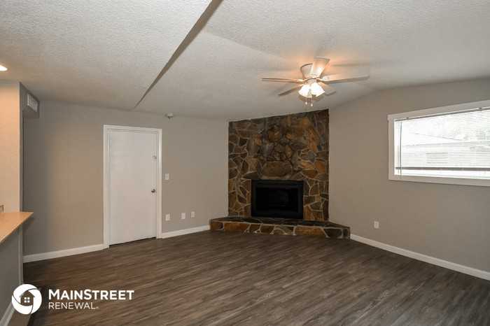 7525 Pheasant Run Dr - Photo 3 of 16