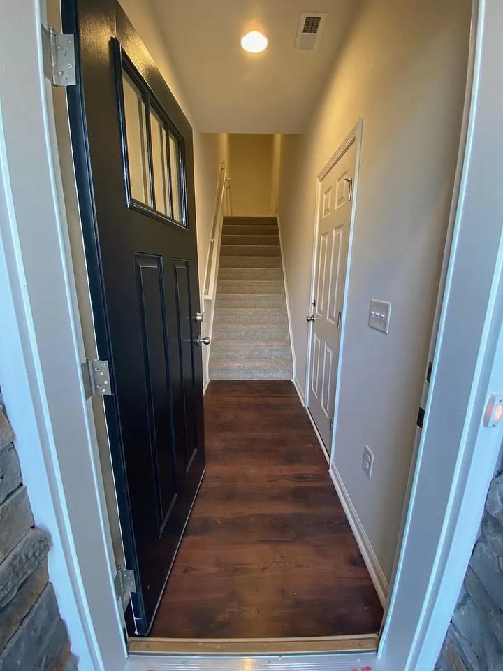 1048 Diamond Dove Ln - Photo 4 of 25