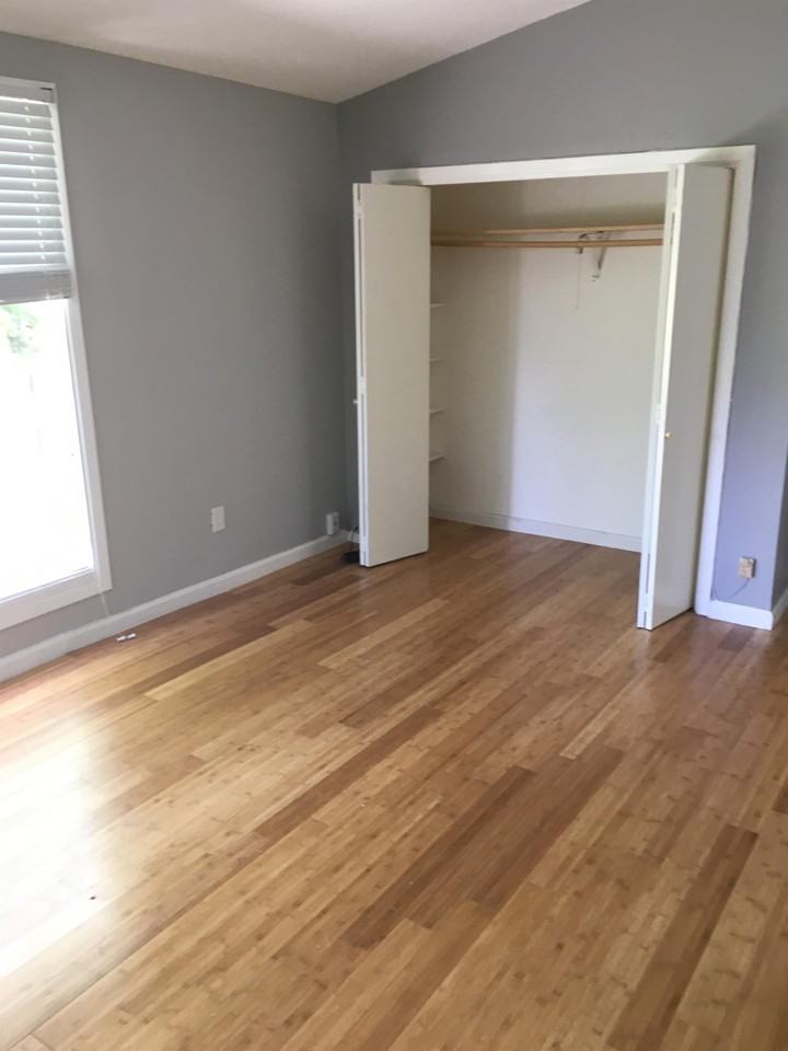404 Hawthorne - 1 #1 - Photo 2 of 39