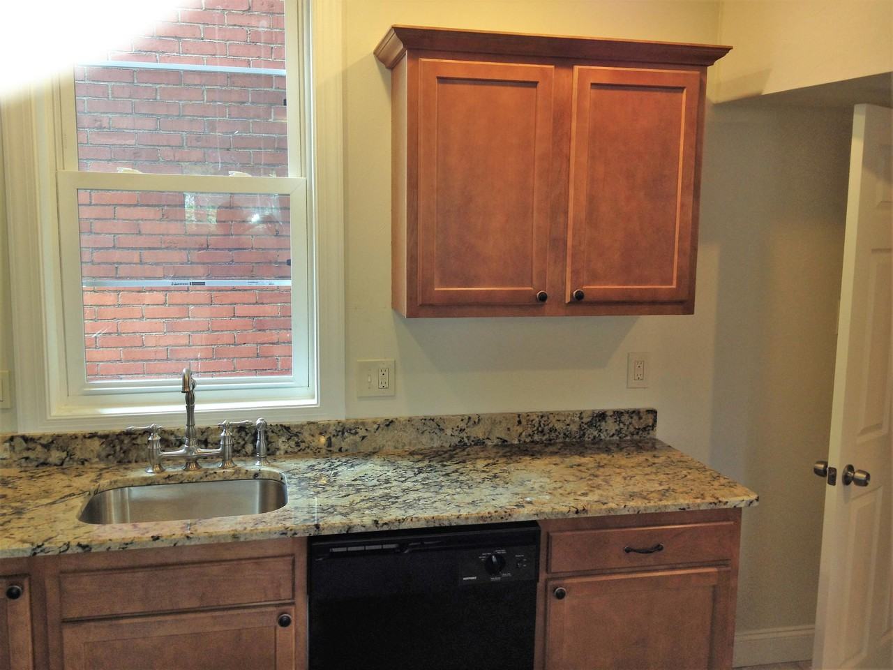 4634 Carlton St #4634 - Photo 4 of 24