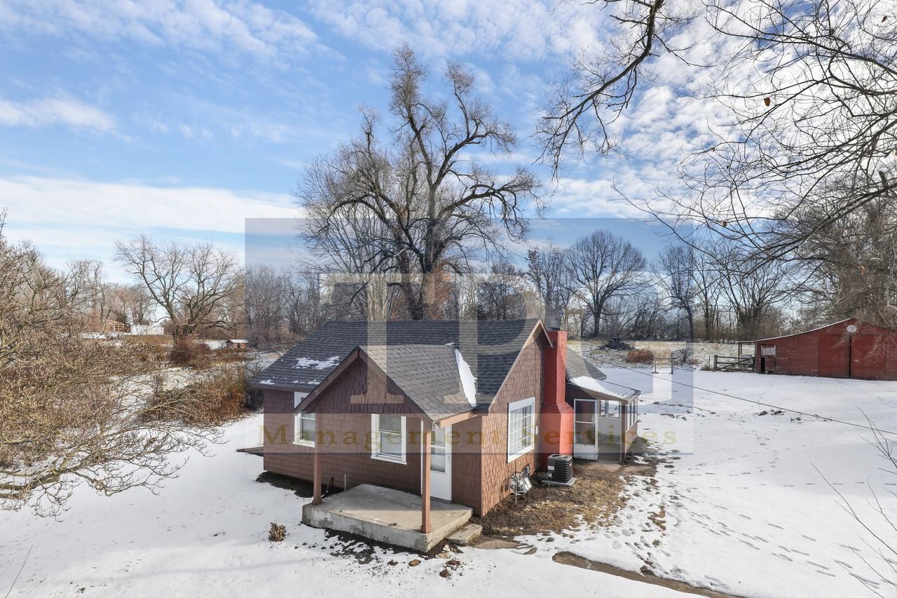 5929 Marion Ave #1 - Photo 3 of 23