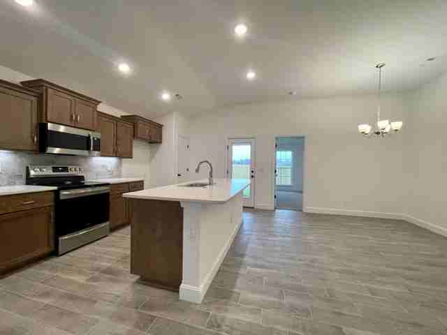 5902 SW Ettie May St #1 - Photo 5 of 22