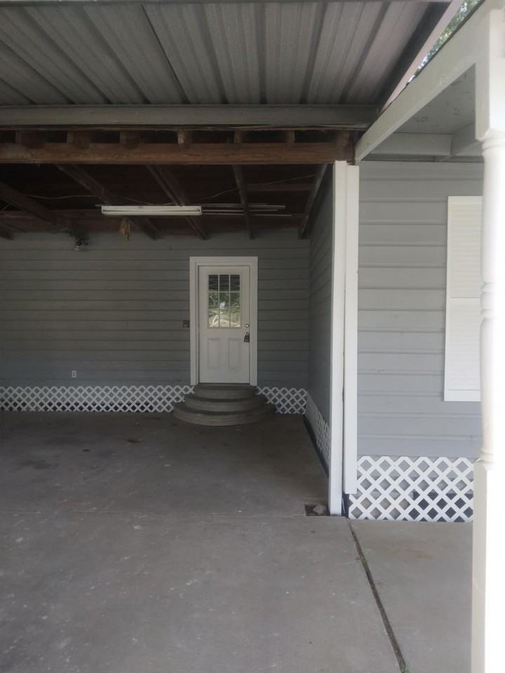 240 240 Rose City Drive-1 - Photo 2 of 16