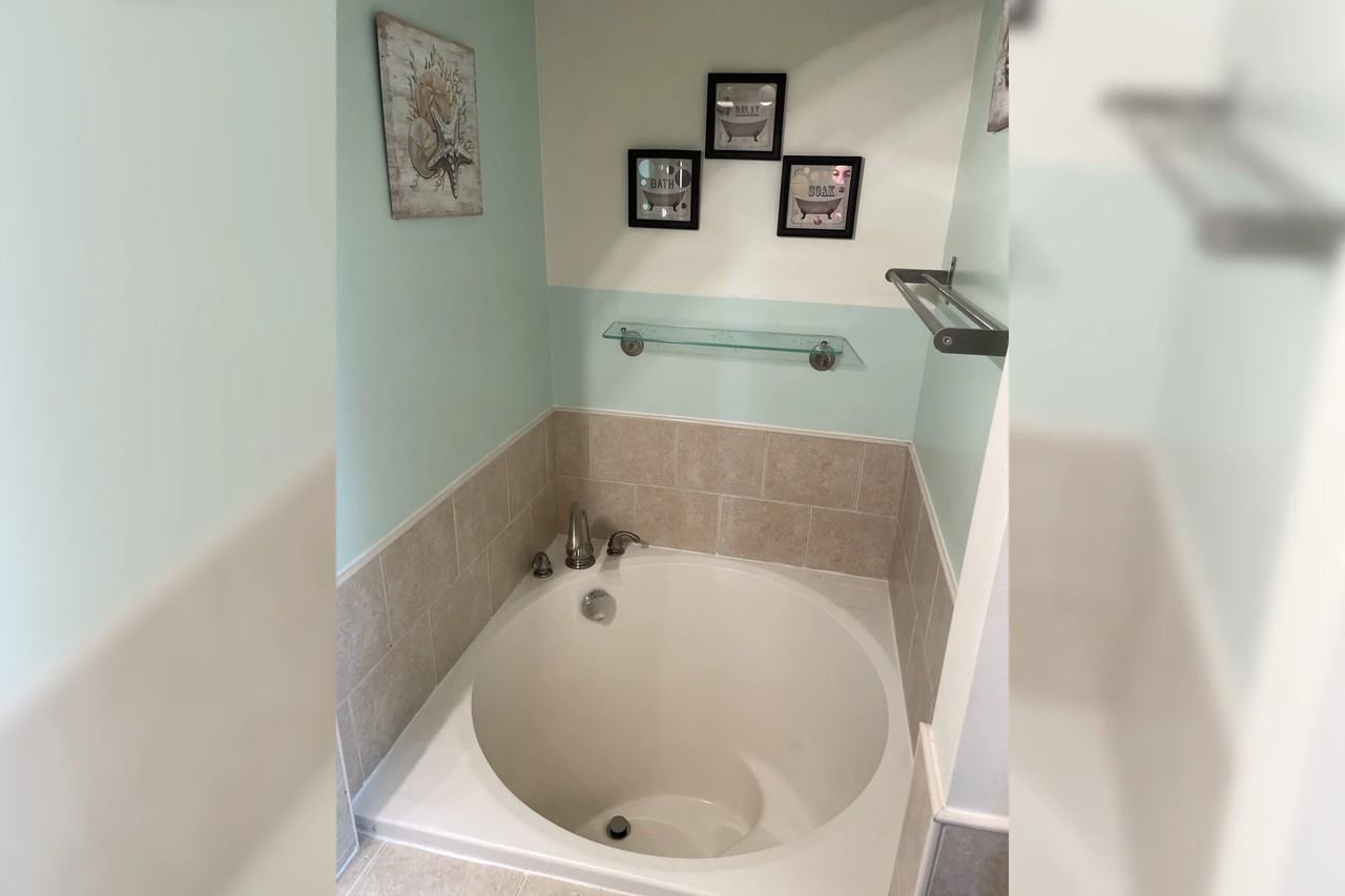 1018 Booth St - Photo 3 of 9