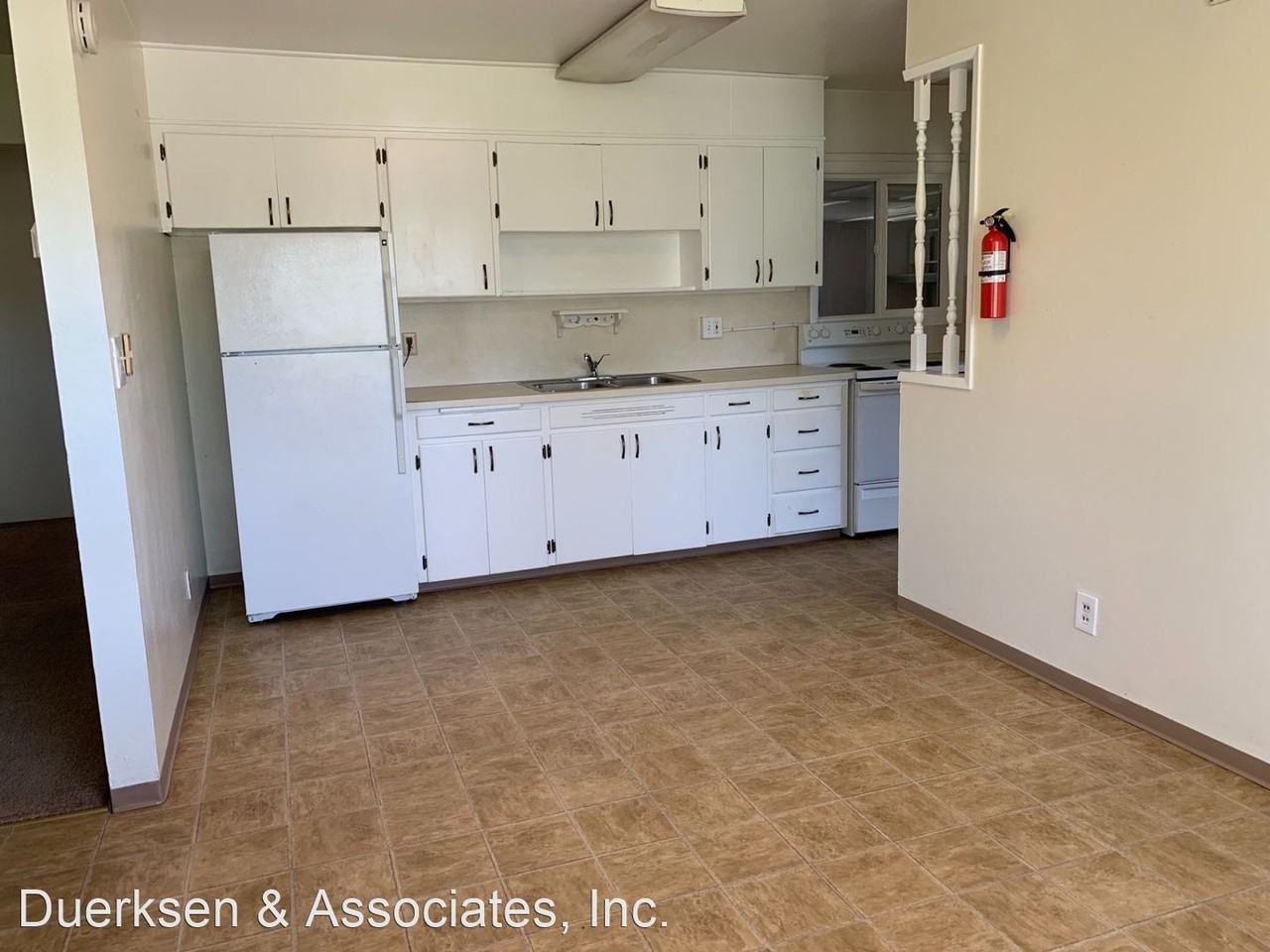 1220 Nw 12th St - Photo 3 of 8