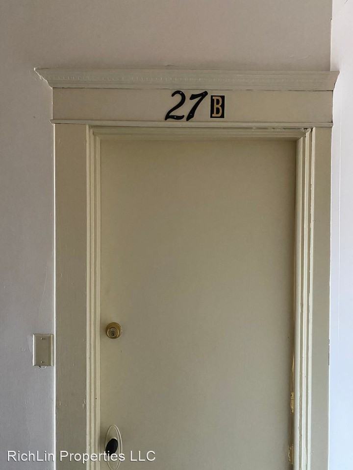 25-27 West Main - Photo 3 of 9