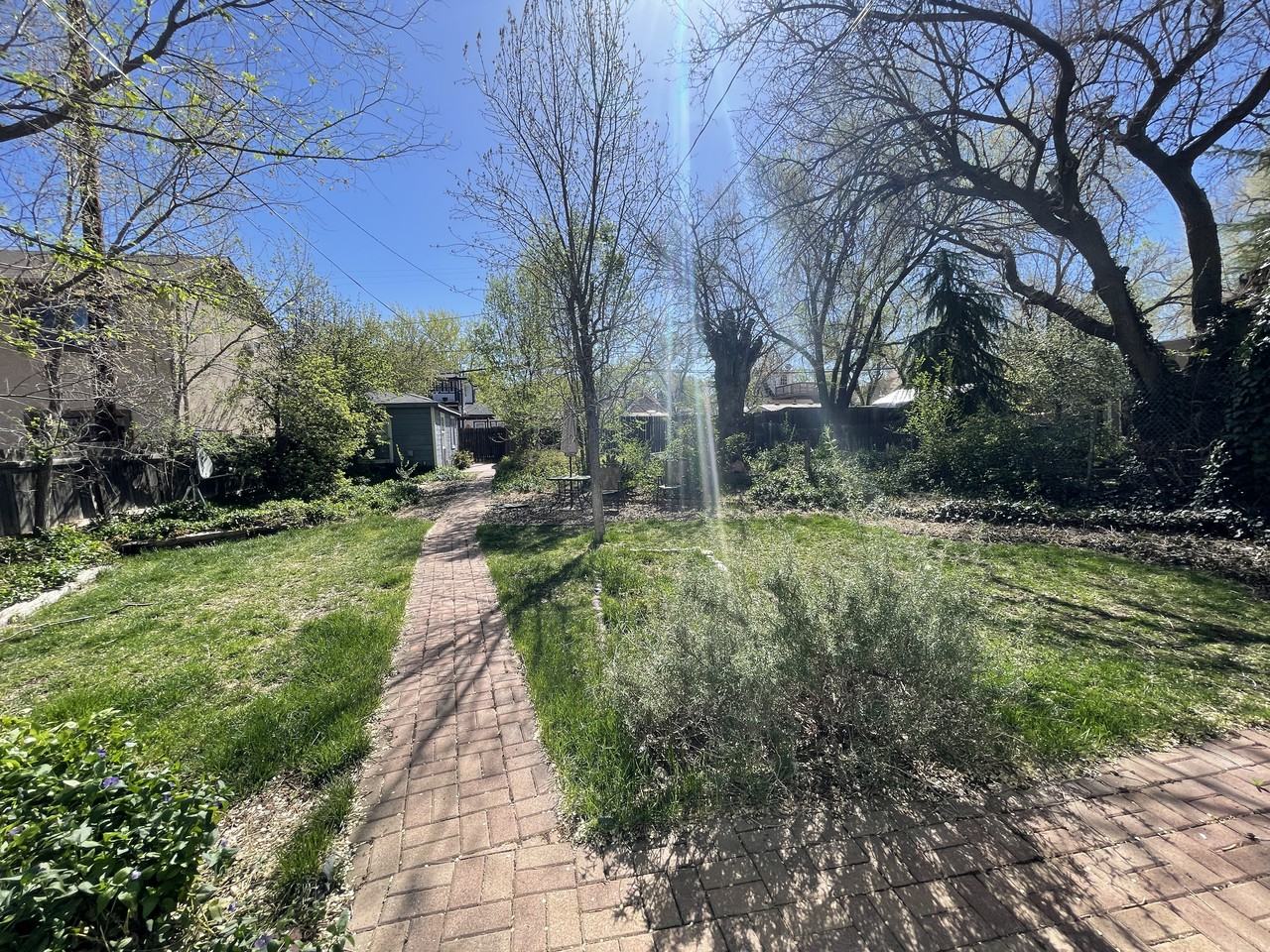 223 N Alarcon St - Photo 2 of 2