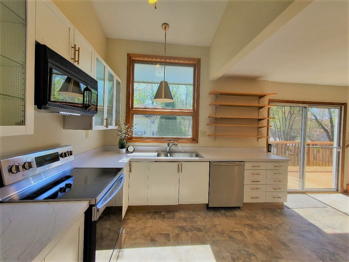 11717 King Tree St - Photo 4 of 32