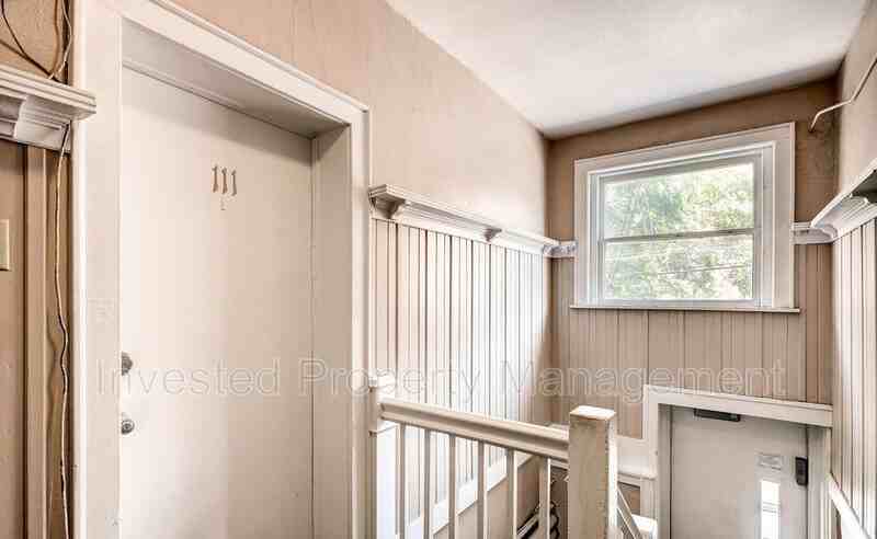 1356 N Pearl St #111 - Photo 4 of 12