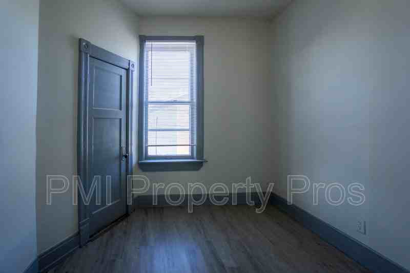 1334 N 23rd St #1336 - Photo 3 of 14