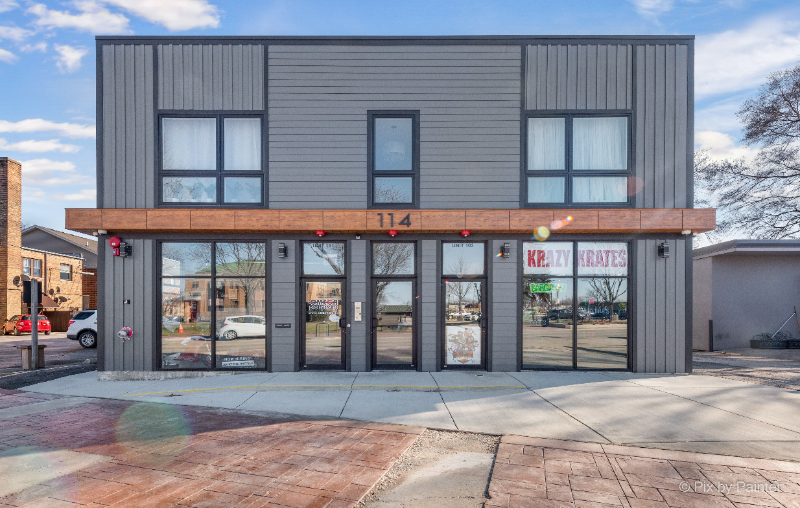 114 W Green St - Photo 2 of 18