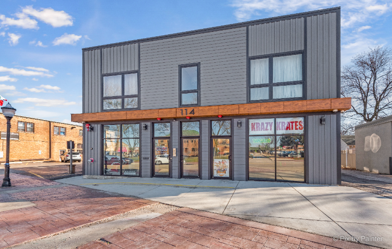 114 W Green St - Photo 4 of 18