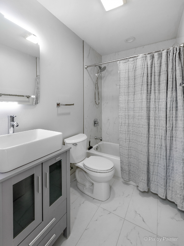 114 W Green St - Photo 7 of 18