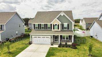 featured image of 176 Boxwood Ln