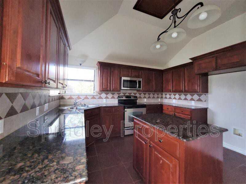 4905 Citrine Dr - Photo 3 of 10