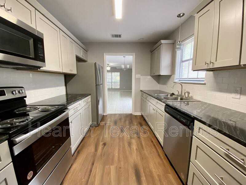 6824 Edmond Ave - Photo 2 of 14