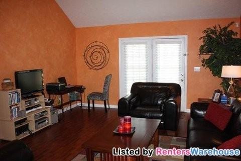 7492 Christopher St - Photo 3 of 10