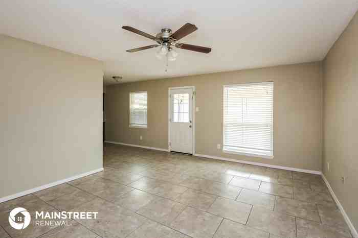 2509 Spiceberry Ln - Photo 3 of 16