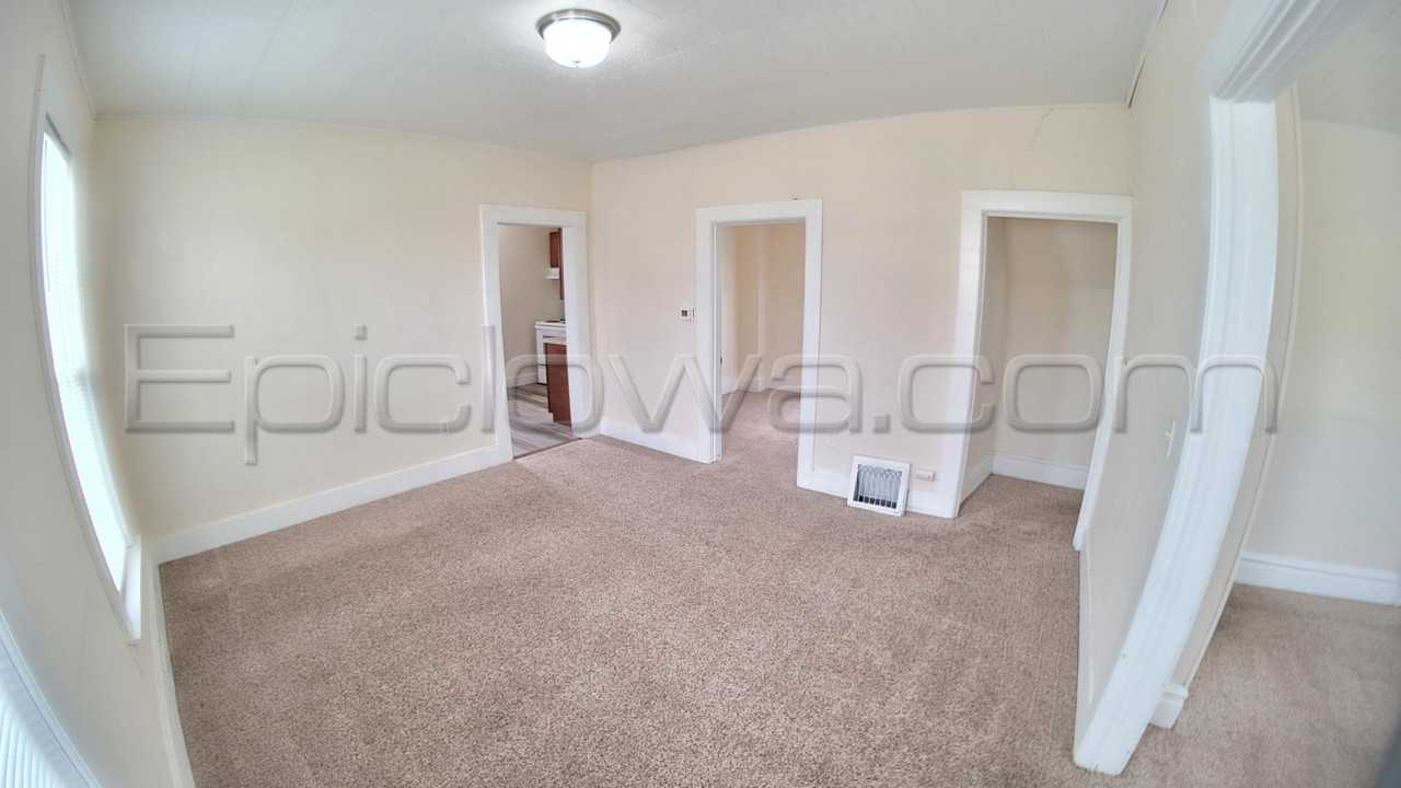 1001 C Ave Nw #1 - Photo 4 of 14