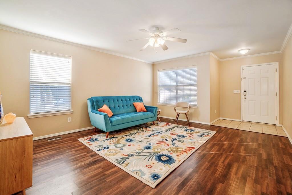324 Belmont Dr #1 - Photo 2 of 12