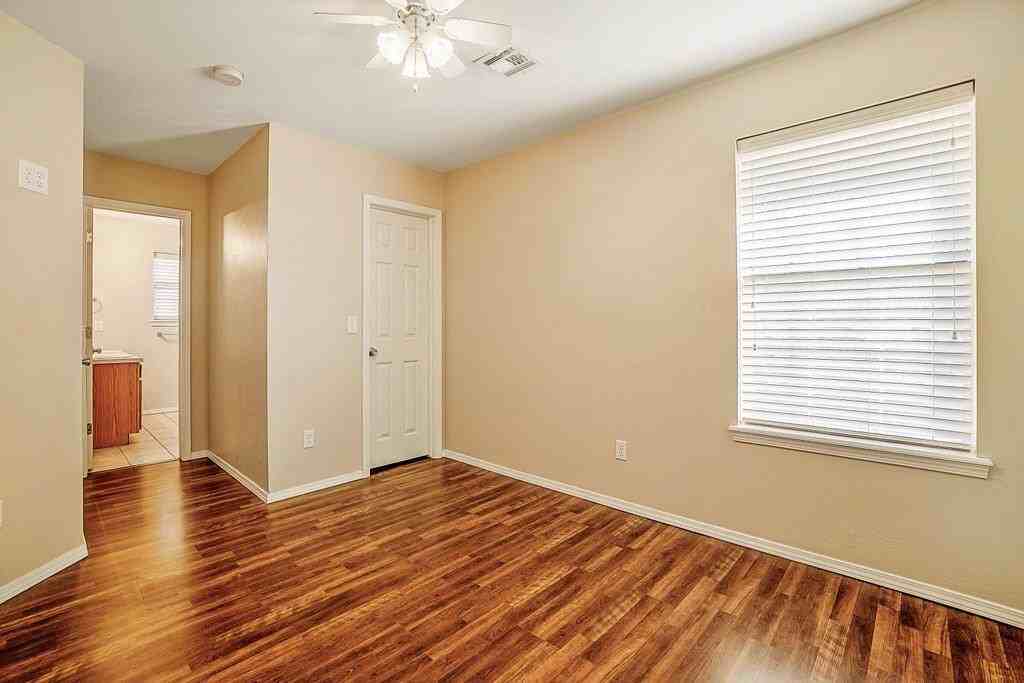 324 Belmont Dr #1 - Photo 7 of 12