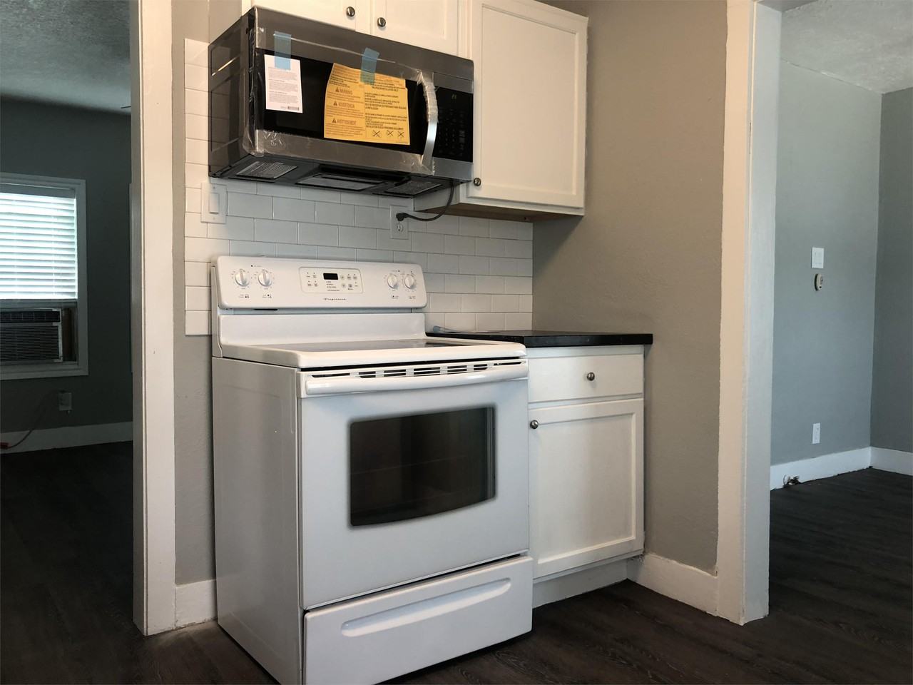 1708 Baker Ave - 1704 Garage #1704 - Photo 6 of 12