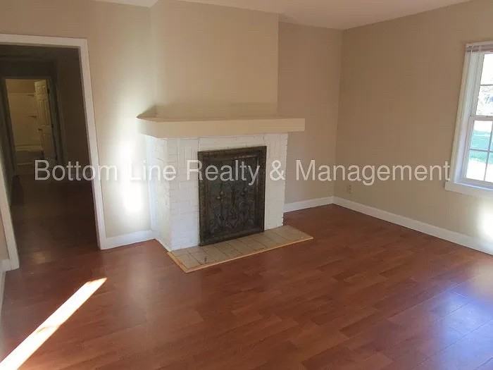 3912 Plainview Rd - Photo 6 of 13