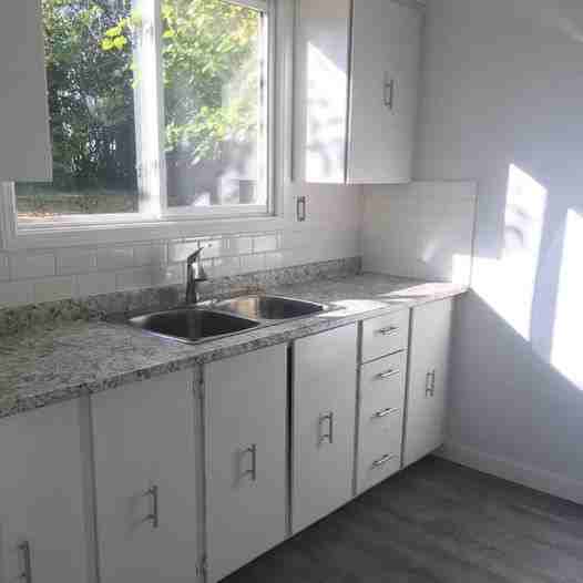 44 Woodstone Crescent - Photo 3 of 10