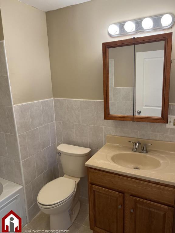 66 Thornton St - Photo 2 of 12