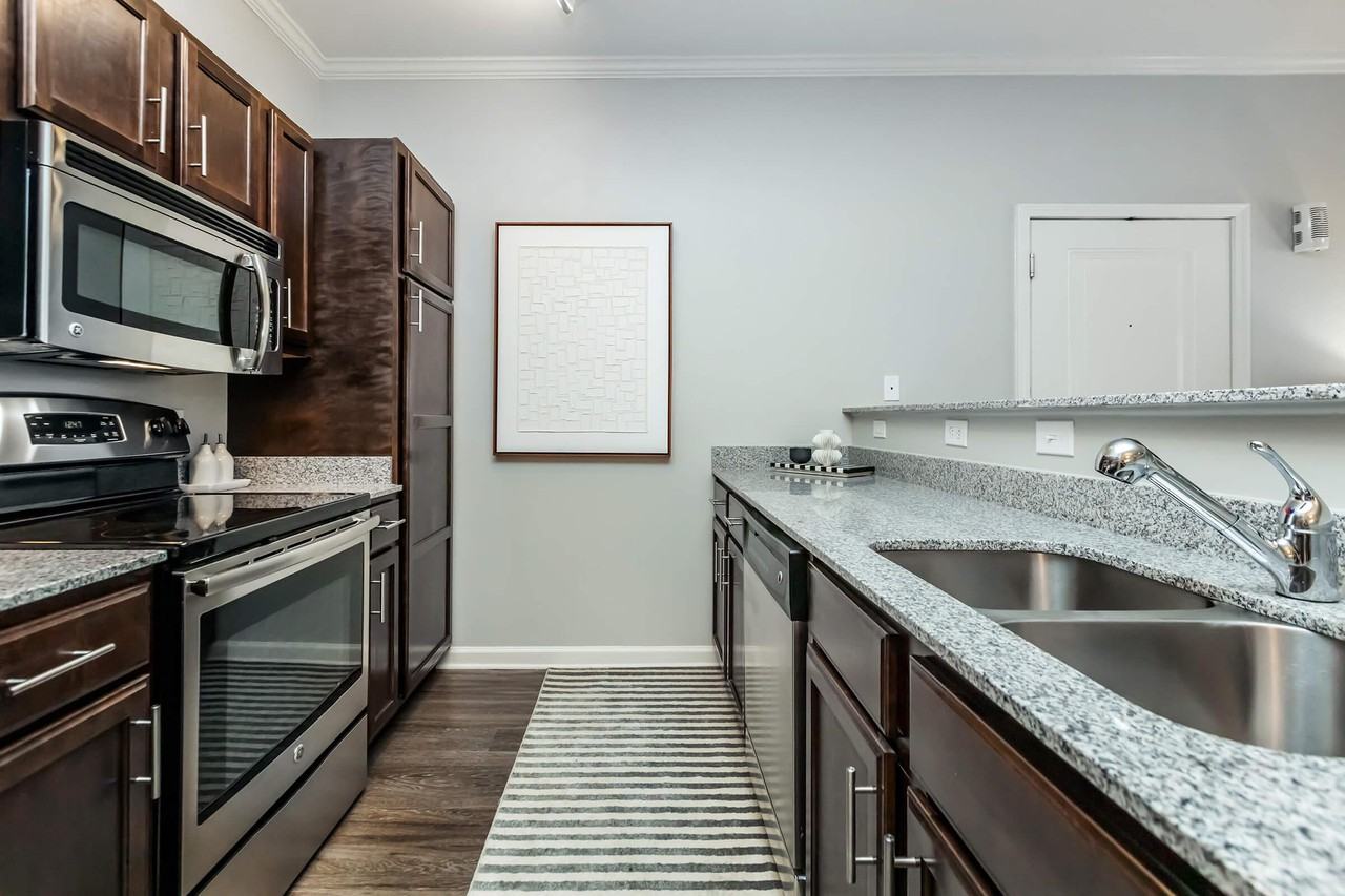 Monarch Apartments - Photo 5 of 46