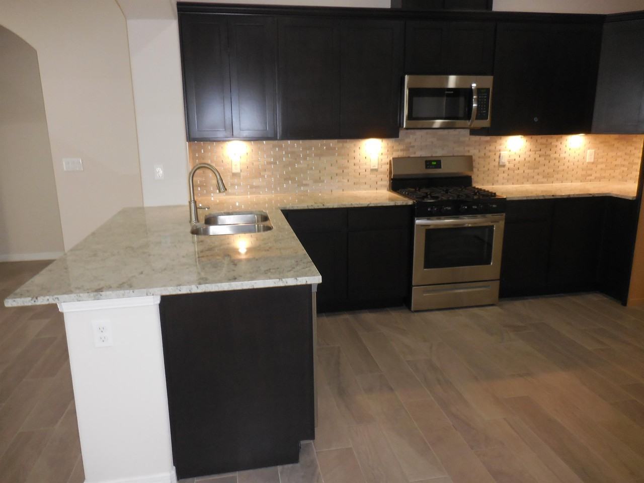 213 Epsom Dr #1 - Photo 7 of 35
