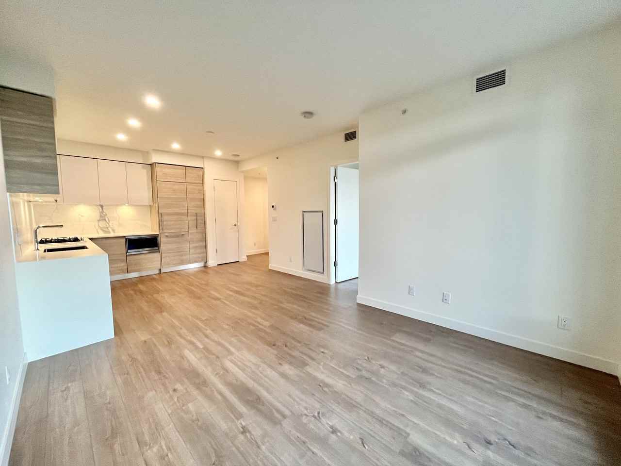 585 Austin Avenue #708 - Photo 3 of 17