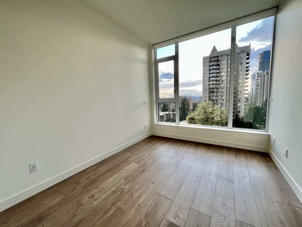 585 Austin Avenue #708 - Photo 6 of 17