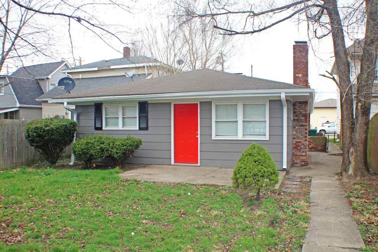 2210 Woodlawn Ave - Photo 2 of 22