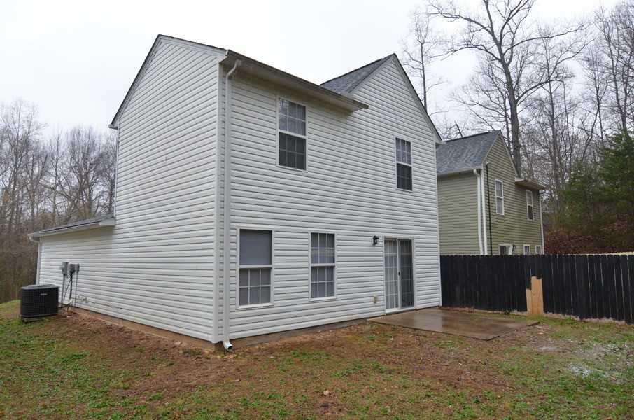 27 Birdsong Ln - Photo 2 of 22