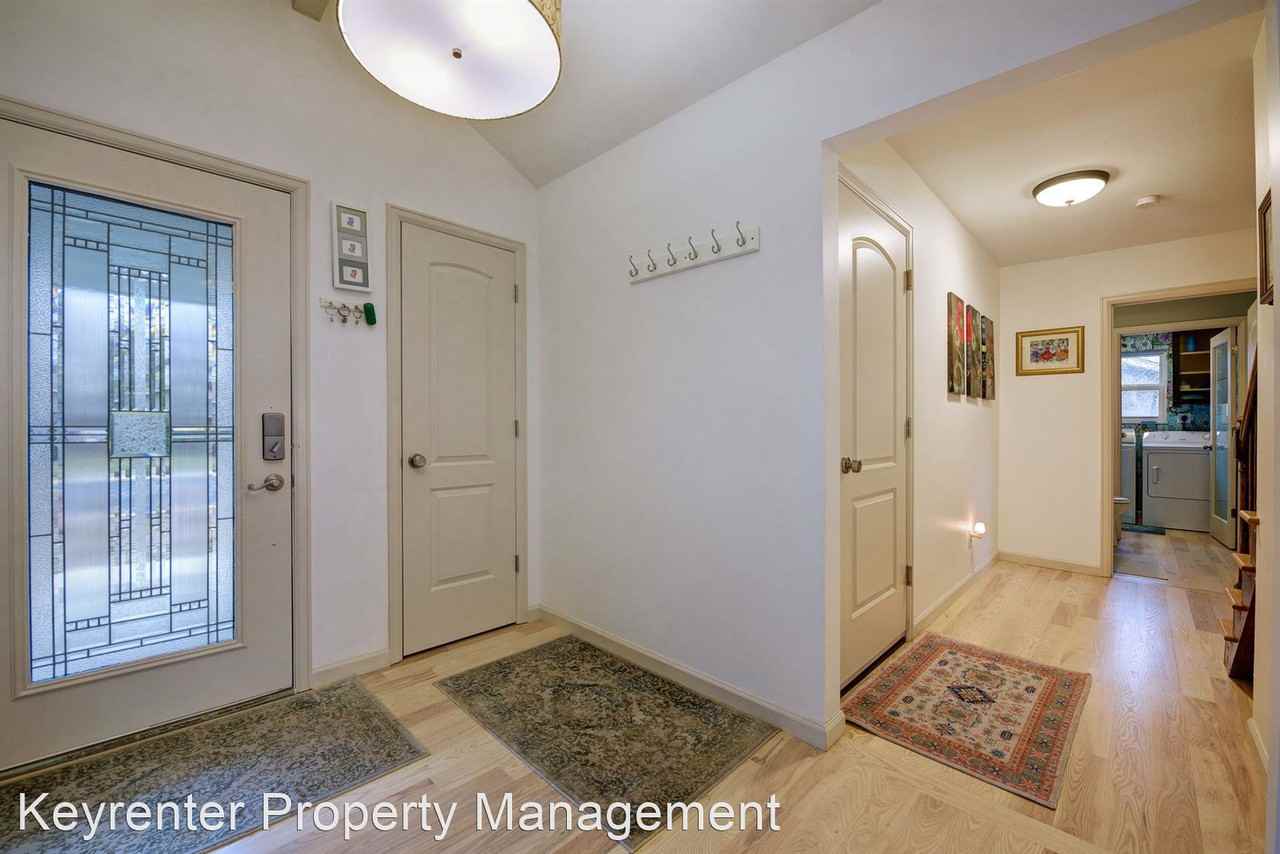1115 Hancock Drive - Photo 3 of 9