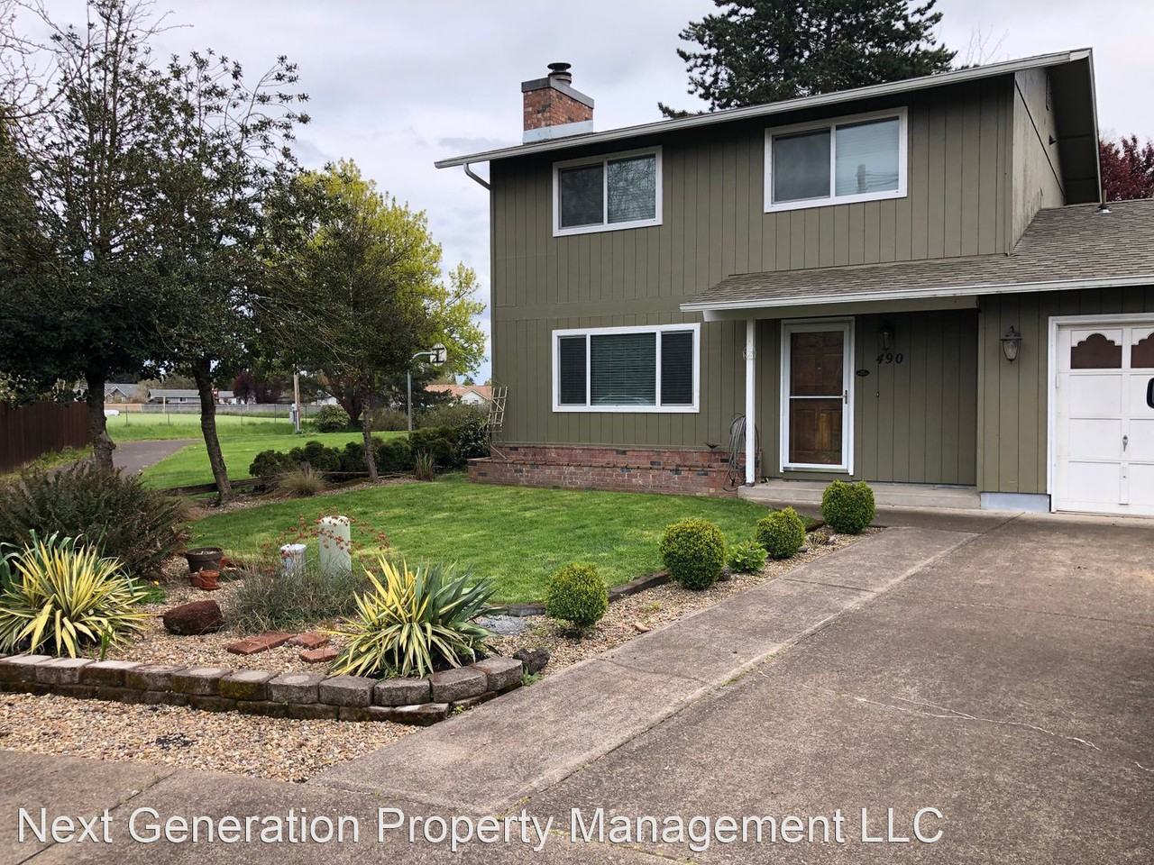 490 Shara Pl - Photo 3 of 30