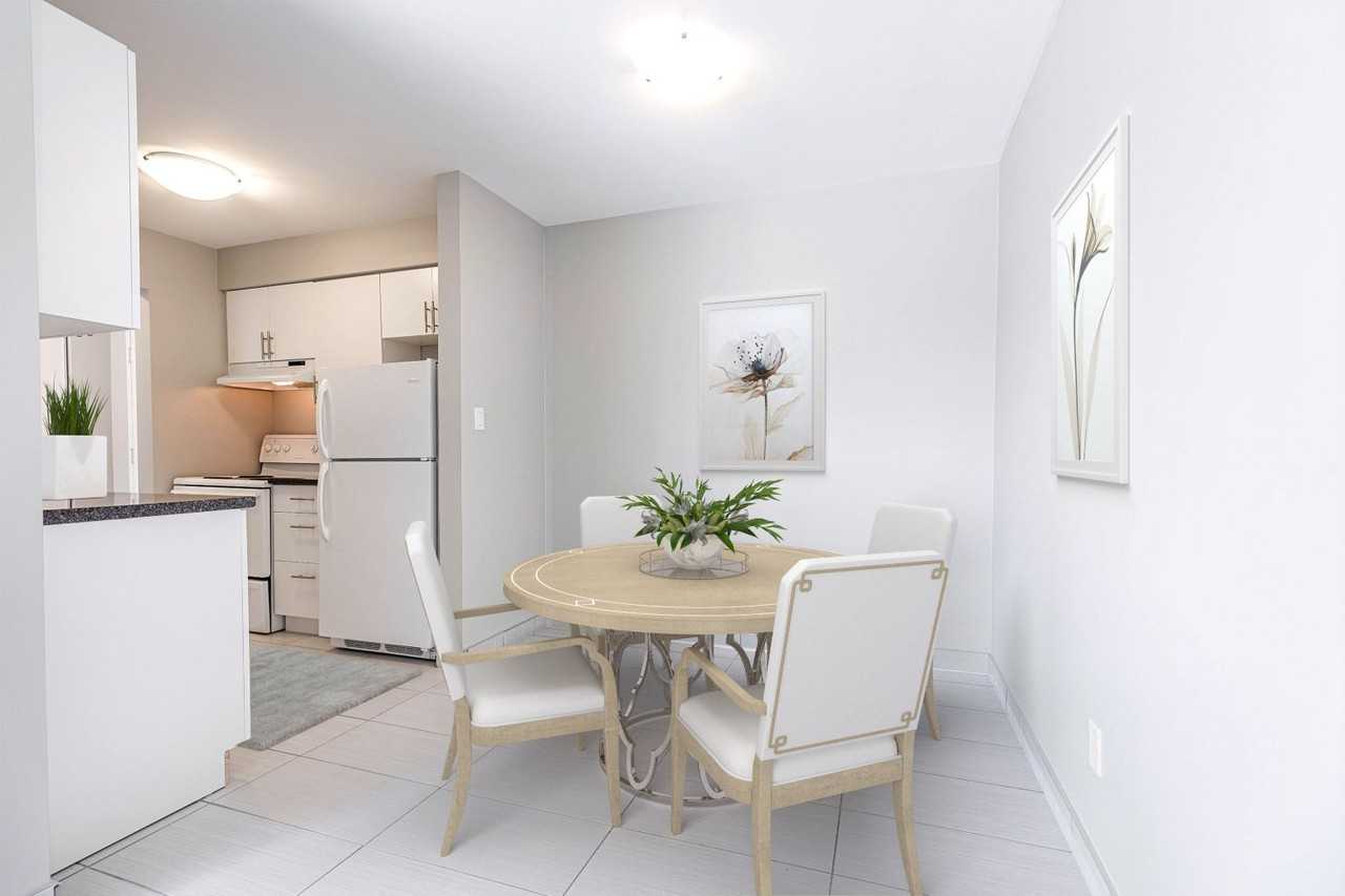 Spanish Trio - Photo 2 of 11