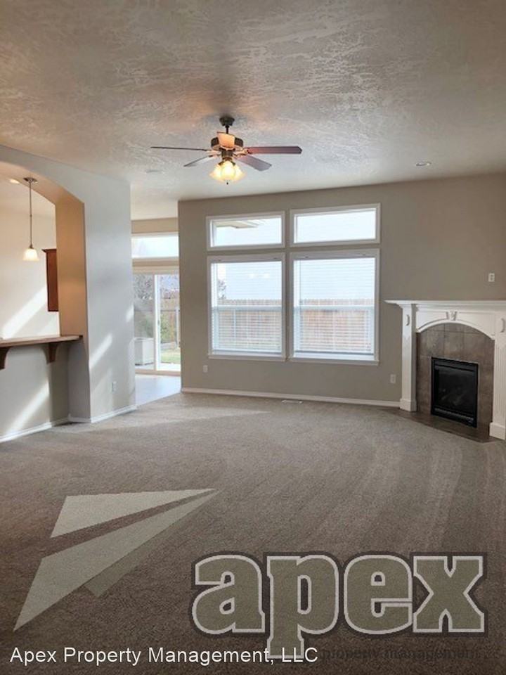 1899 W Apgar Creek Dr - Photo 3 of 19